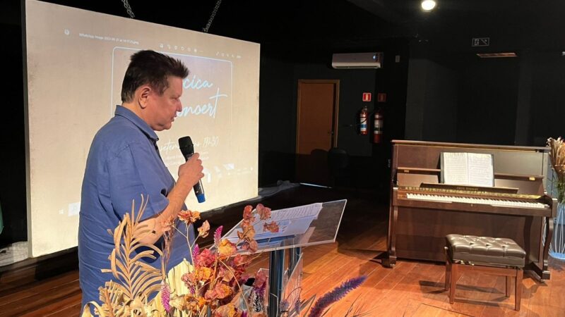 Cariacica in Concert: sessão no Centro Cultural Frei Civitella proporciona noite com músicas tocadas no piano