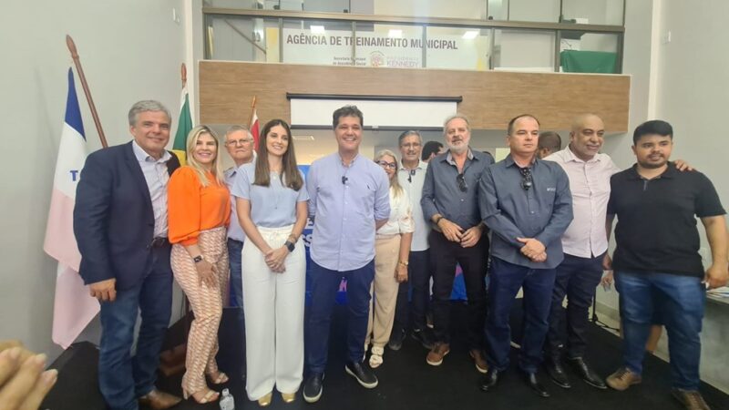 Presidente Kennedy recebe anúncio de investimentos significativos: Usina solar e R$ 100 milhões projetados para 2024