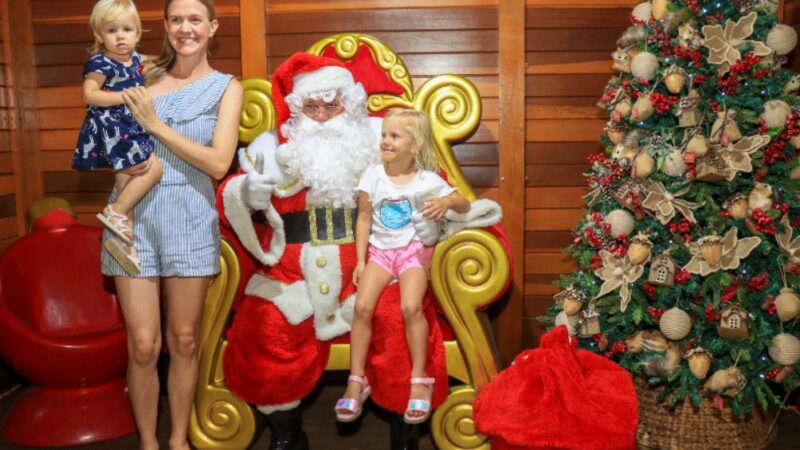 Magia Natalina no Parque da Cidade: Papai Noel e Árvore de 23 Metros Encantam Visitantes