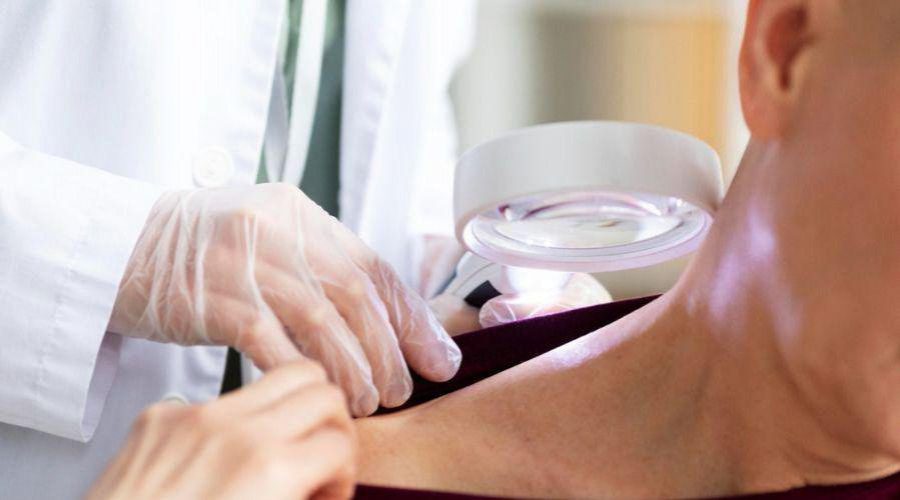 Consultas dermatológicas em ação de combate à hanseníase