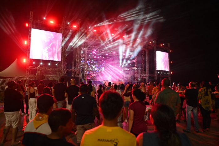 Noite de louvor atrai fiéis à Arena de Verão 2024 da Prefeitura de Vitória