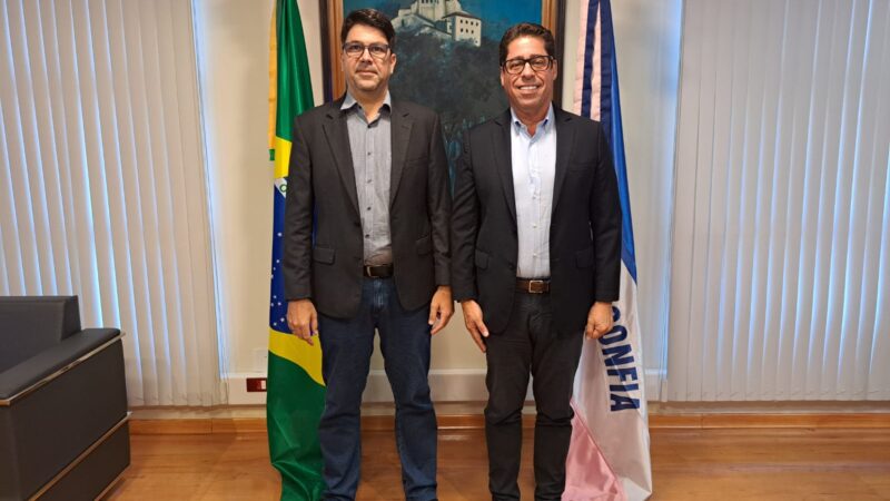 Marcelo Santos inscreve Davi Diniz para vaga no Tribunal de Contas com assinatura de 25 deputados