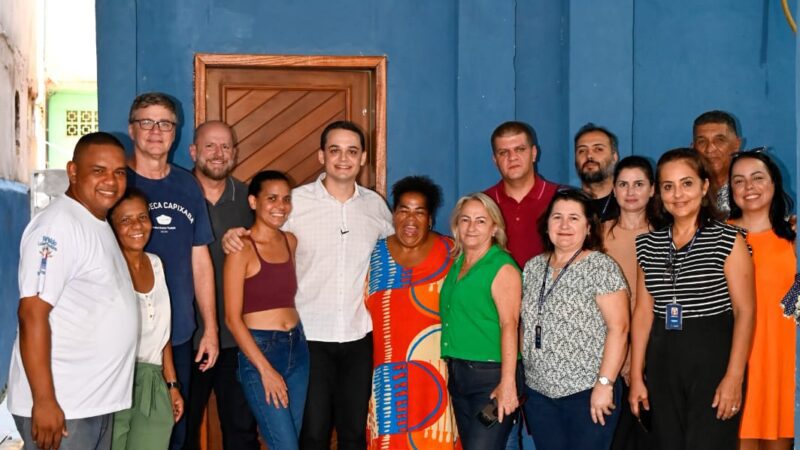 Pazolini entrega mais duas casas reconstruídas em Vitória