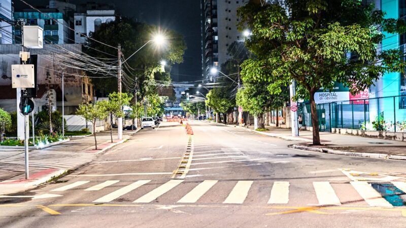 Pazolini acompanha instalação de novas lâmpadas Led que proporcionam segurança e economia de energia na capital