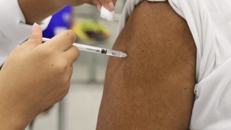 Fim de semana terá vacinação sem agendamento no Shopping Moxuara