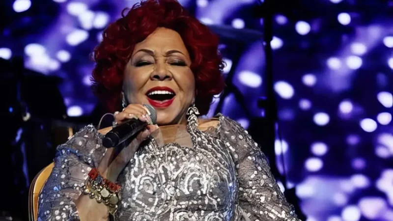 Vitória Recebe Alcione em Show de 50 Anos de Carreira