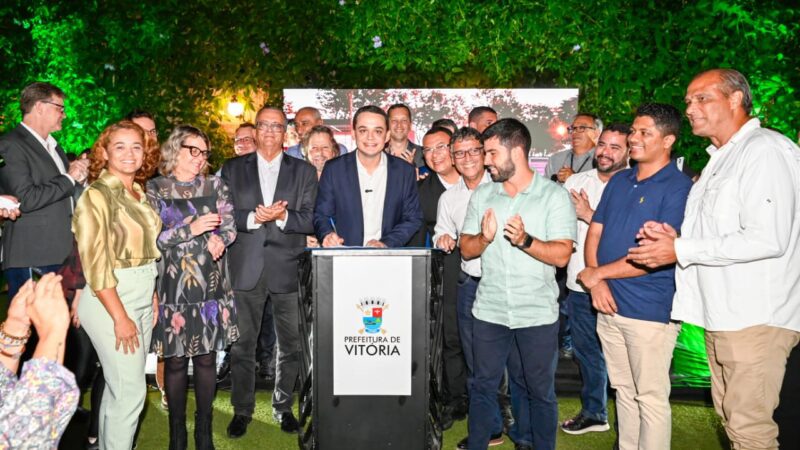 Pazolini assina contrato para urbanização do Novo Canal de Camburi: projeto transforma a região