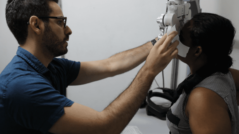 Mutirão de exame de vista continua e agendamento é feito por telefone