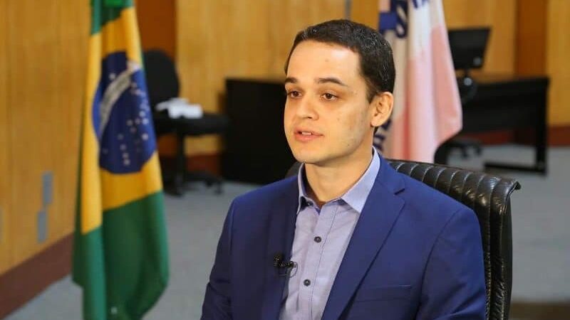 Pazoline lidera todos os cenários na corrida pelo governo do Espirito Santo