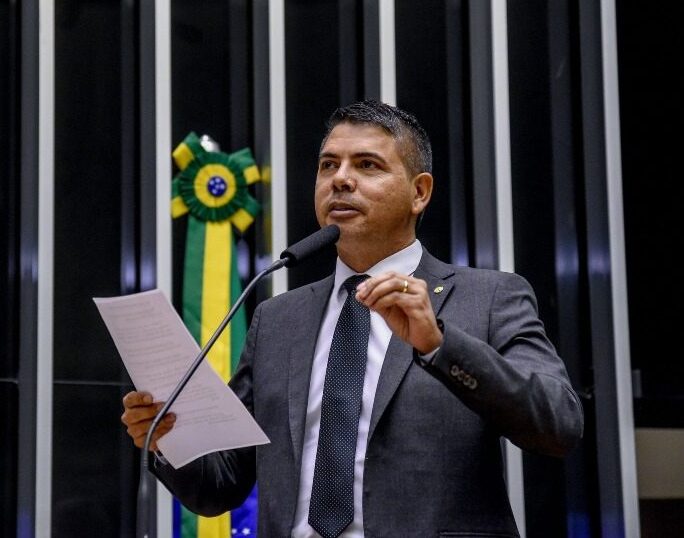 Deputados Querem Esclarecer Dinheiro Estrangeiro em ONGs Brasileiras