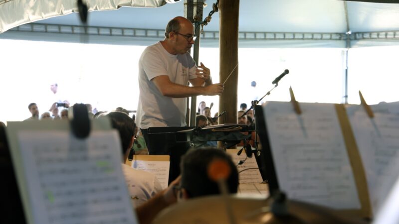 Festival Cine.Ema completa 10 anos com concerto sinfônico e cinema ao ar livre na Mata Atlântica