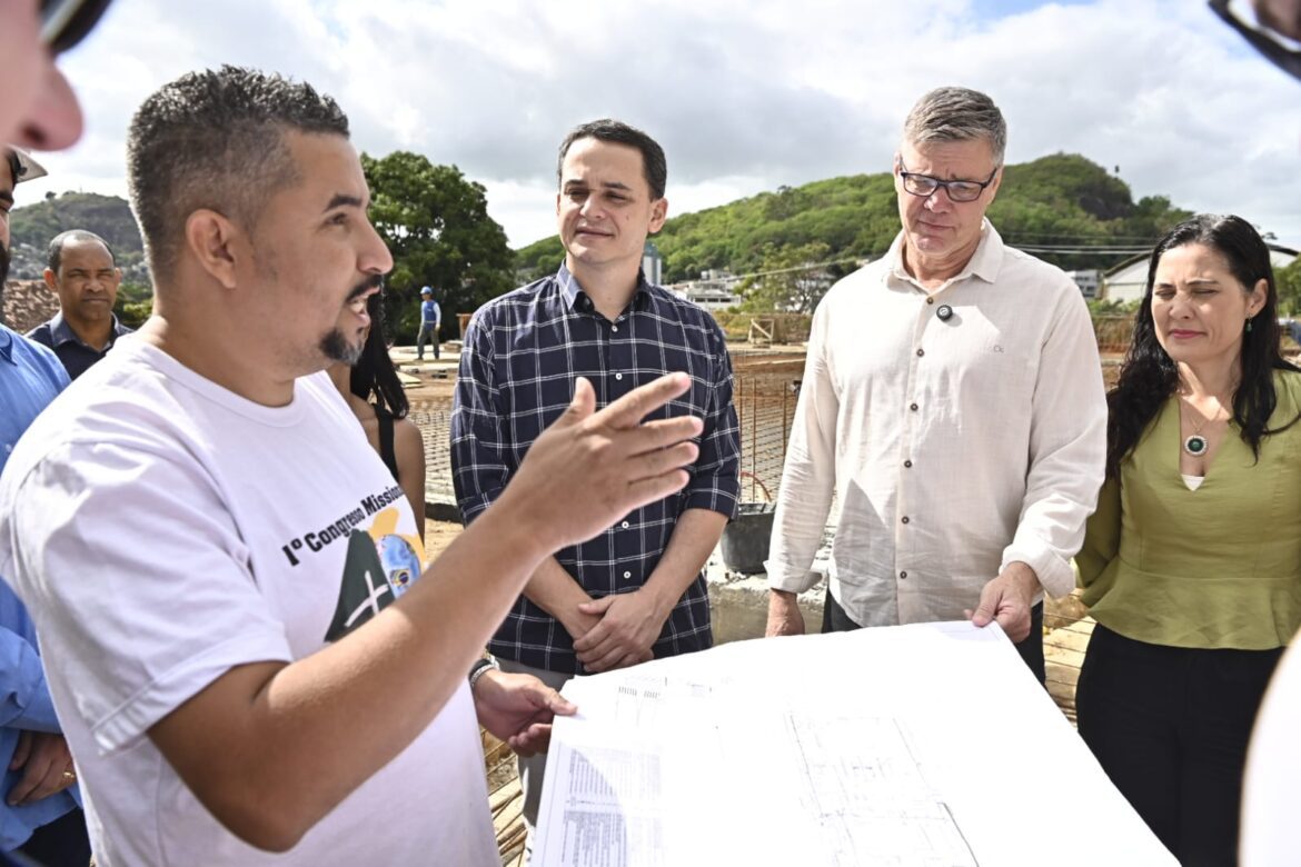 Pazolini visita obras de reforma e ampliação da EMEF Eunice Pereira Silveira, em Tabuazeiro