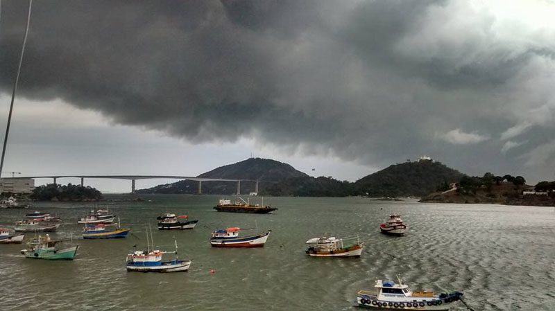 ES em alerta para ventos costeiros em 23 cidades