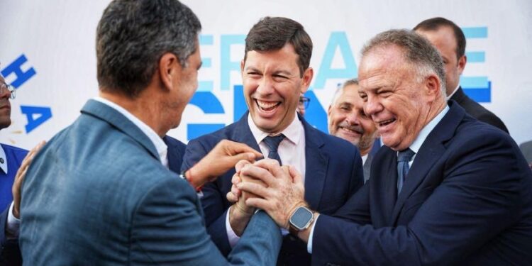 Em virada de discurso, Casagrande confirma dois governistas na disputa à sucessão