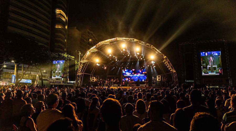 “Jesus Vida Verão” movimenta a Arena da Praia de Itapuã até sábado