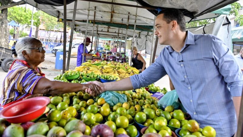 Vitória, referência nacional na proteção às mulheres: Pazolini marca presença em ação contra a violência doméstica