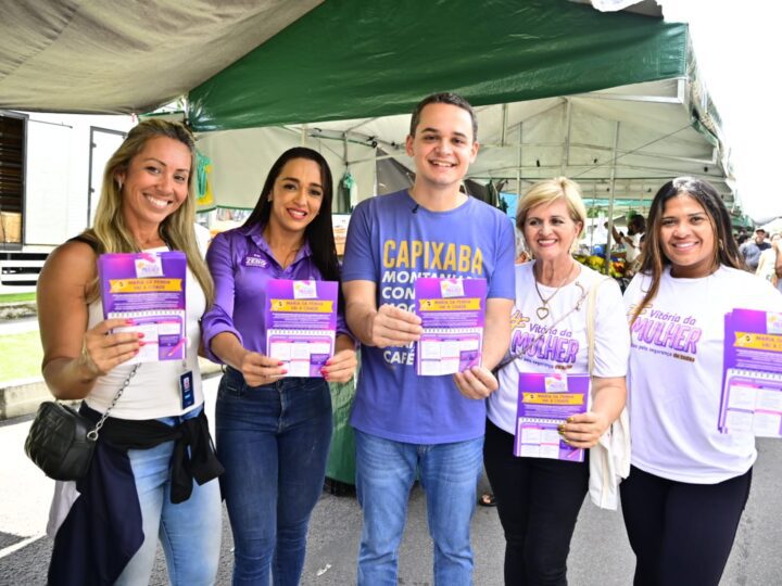Pazolini leva informação e reforça a rede de proteção às mulheres na feira de Goiabeiras