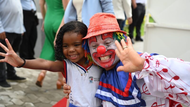 Pazolini dá largada ao ano letivo para mais de 40 mil alunos da rede municipal de Vitória