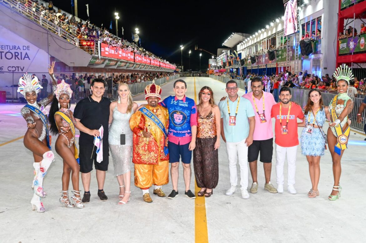Pazolini abre o Carnaval do Brasil com dois dias de espetáculo, avança com a Cidade do Samba e festeja nas arquibancadas do Sambão do Povo