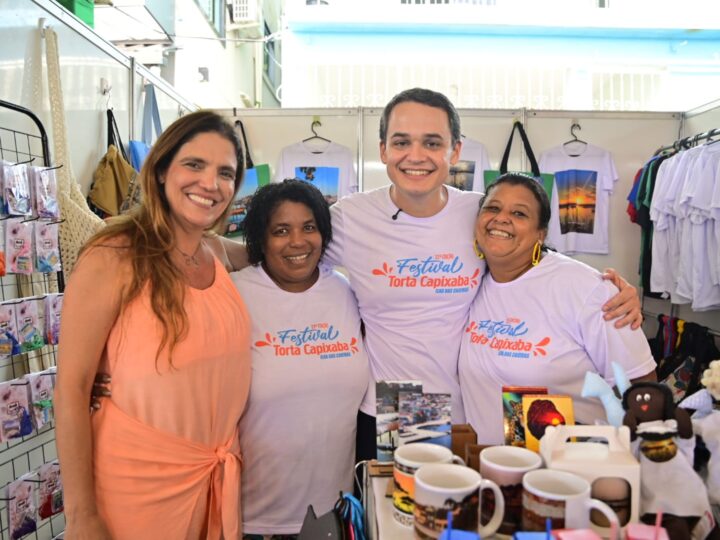 Presença de Pazolini marca Festival da Torta Capixaba na Ilha das Caieiras
