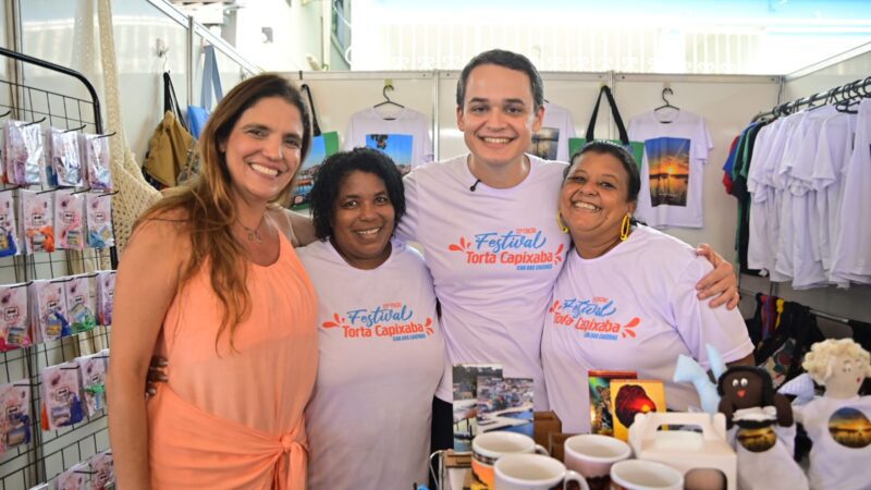 Presença de Pazolini marca Festival da Torta Capixaba na Ilha das Caieiras
