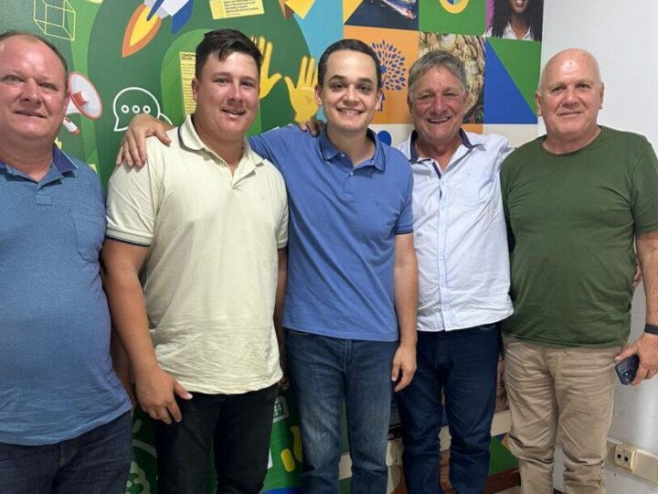 Pazolini amplia articulação e ganha novos apoios em diferentes regiões do Espírito Santo