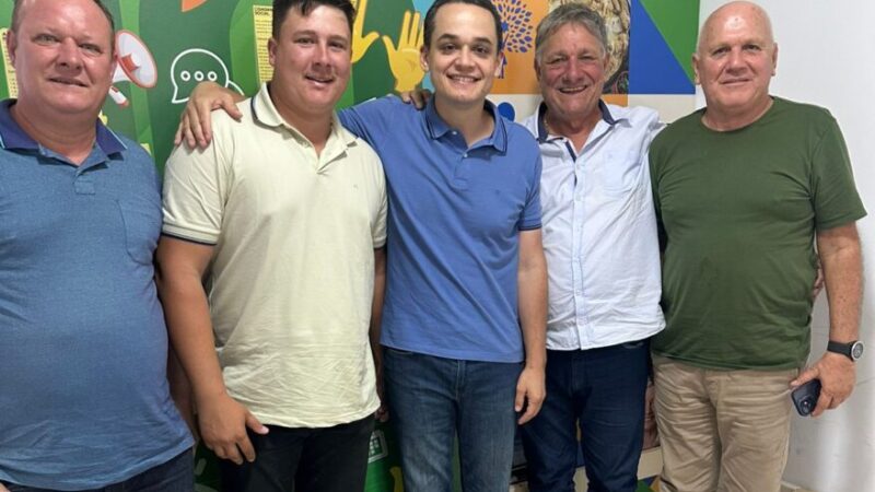 Pazolini amplia articulação e ganha novos apoios em diferentes regiões do Espírito Santo