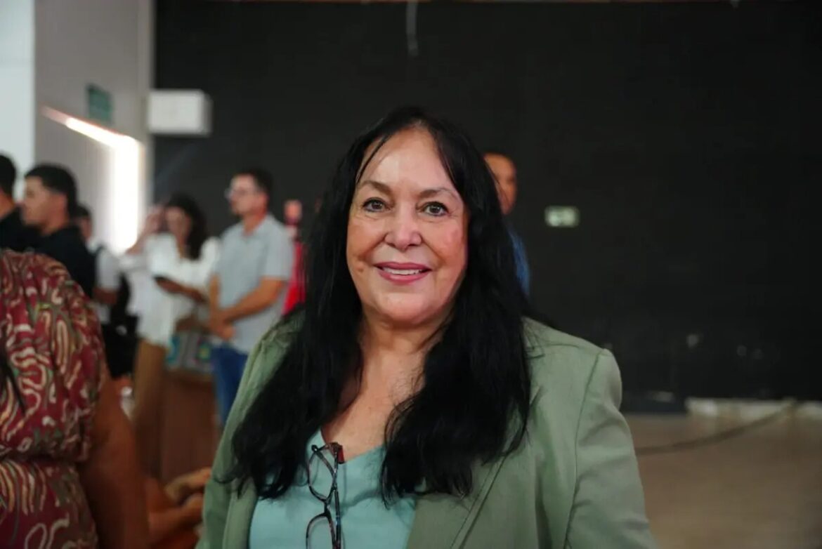 Rose de Freitas amplia alianças e recebe apoio do União Brasil para disputa ao Senado