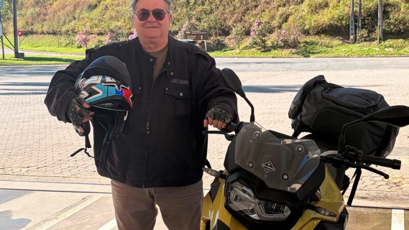 De moto e na estrada: Luiz Paulo Vellozo Lucas intensifica agenda pelos municípios capixabas