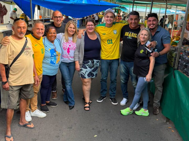 Manato e Pazolini percorrem feira no Bairro República e reforçam agendas em conjunto