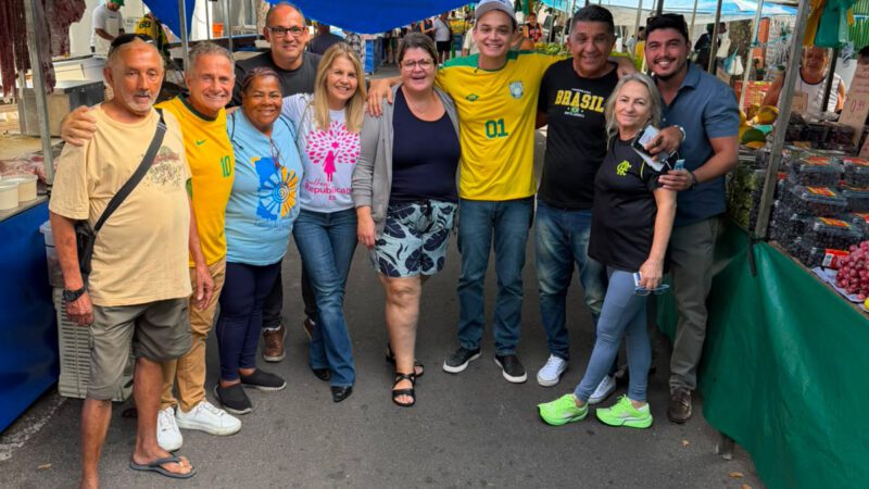 Manato e Pazolini percorrem feira no Bairro República e reforçam agendas em conjunto