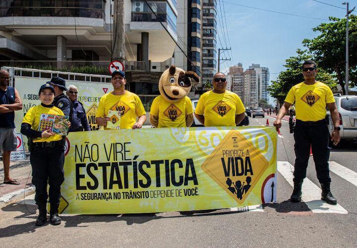 Vila Velha promove ação educativa para conscientizar motoristas no Dia do Motorista