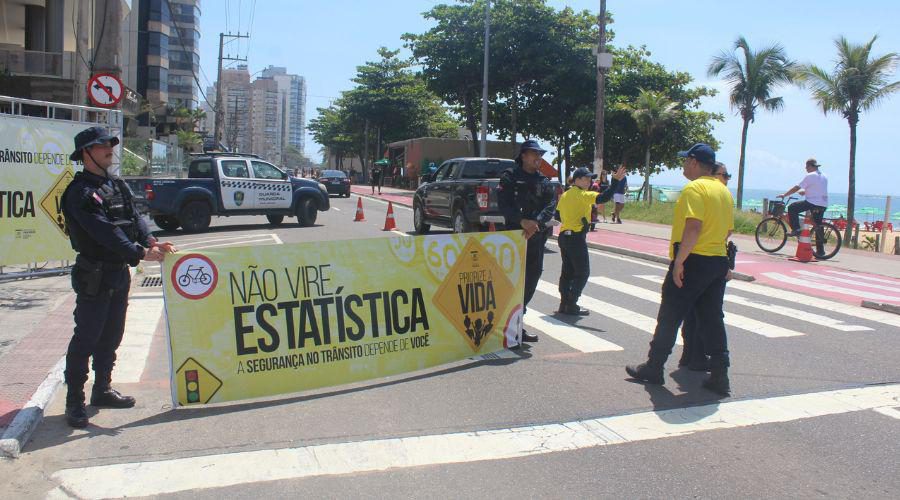 Guarda de Vila Velha promove pit stop educativo para conscientizar motociclistas sobre segurança no trânsito