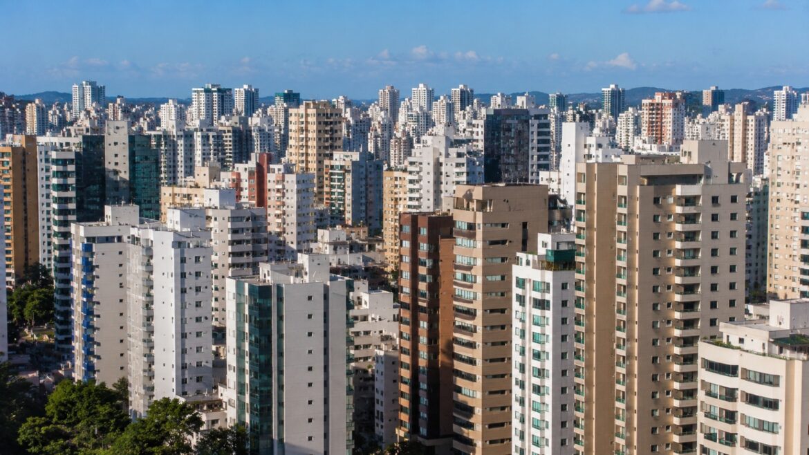 Parceria entre Prefeitura de Vitória e Governo Federal garante avanço histórico na entrega de escrituras
