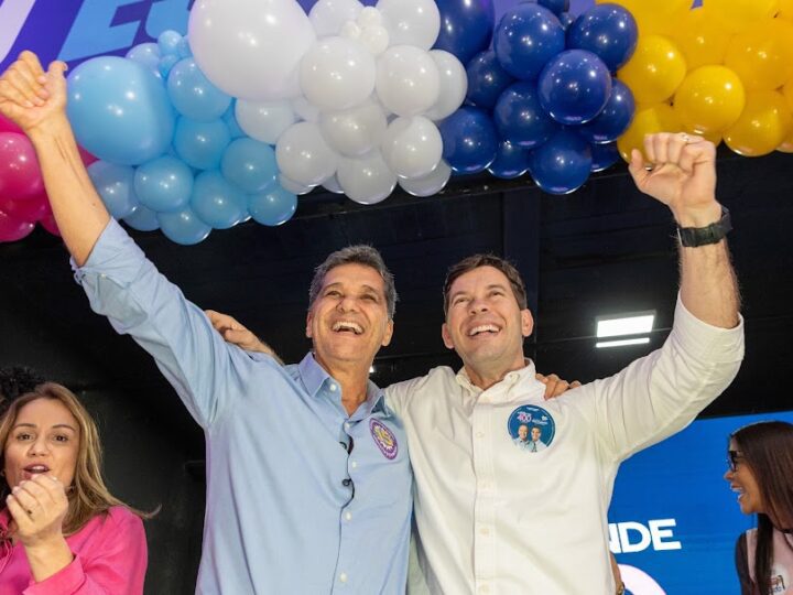 Arnaldinho anuncia Ferraço e Casagrande como seus candidatos em encontro político em Vila Velha