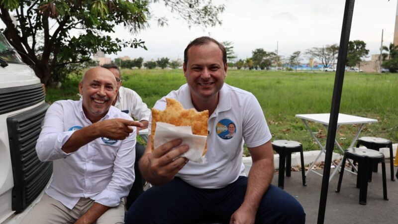Dr. Victor fecha primeiros 10 dias de campanha com forte presença nas ruas de Vila Velha e do interior