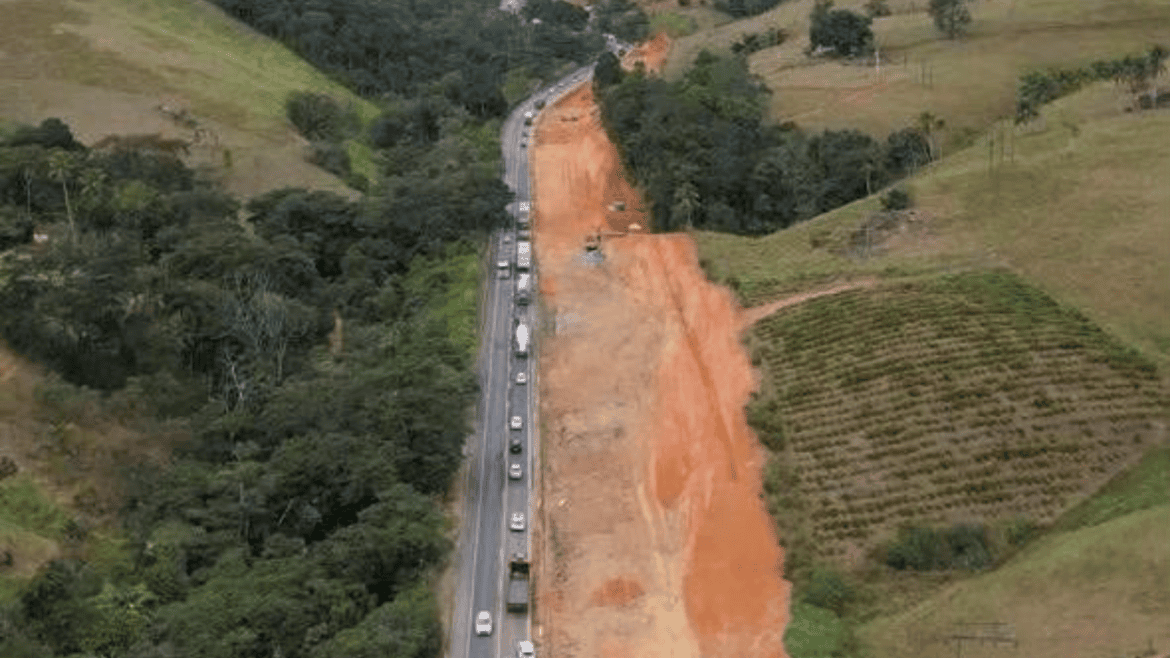 BR-101 será interditada em Fundão nesta quinta para fragmentação de rochas