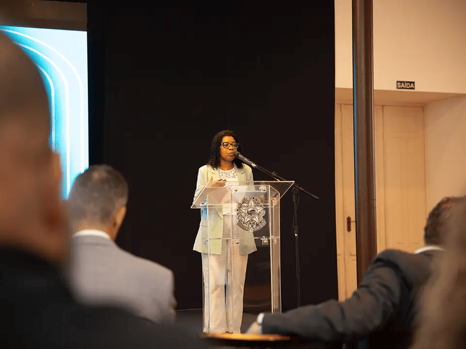 TCE-ES debate adaptação climática em oficina realizada em Vitória