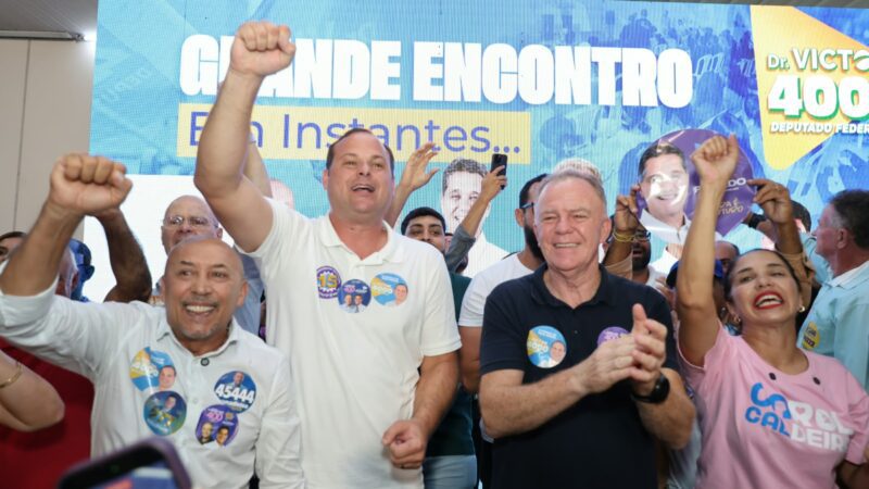 Quase 2 mil pessoas participam de grande encontro de Dr. Victor em Vila Velha