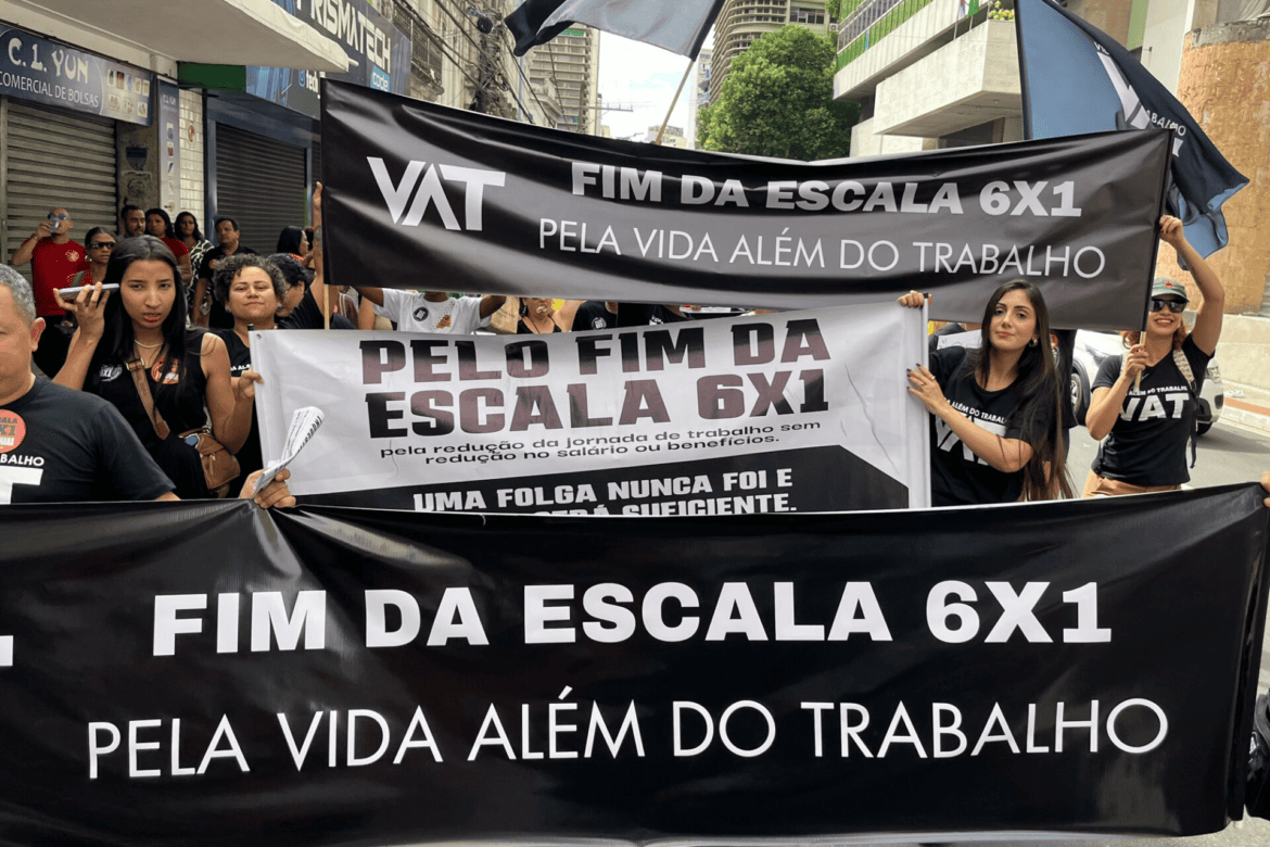 PEC que acaba com escala 6×1 avança para votação final no Senado