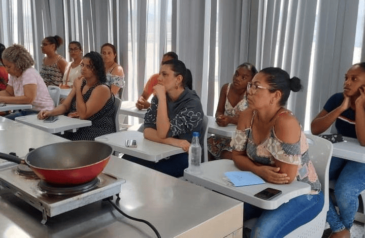 Serra abre 160 vagas gratuitas em cursos de qualificação