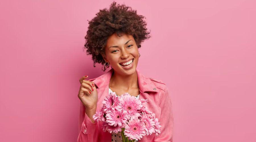 Vila Velha oferece mamografias, testes rápidos e atendimentos gratuitos em ações do Outubro Rosa