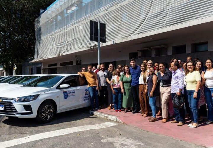 Vila Velha entrega cinco carros novos para reforçar atuação dos Conselhos Tutelares