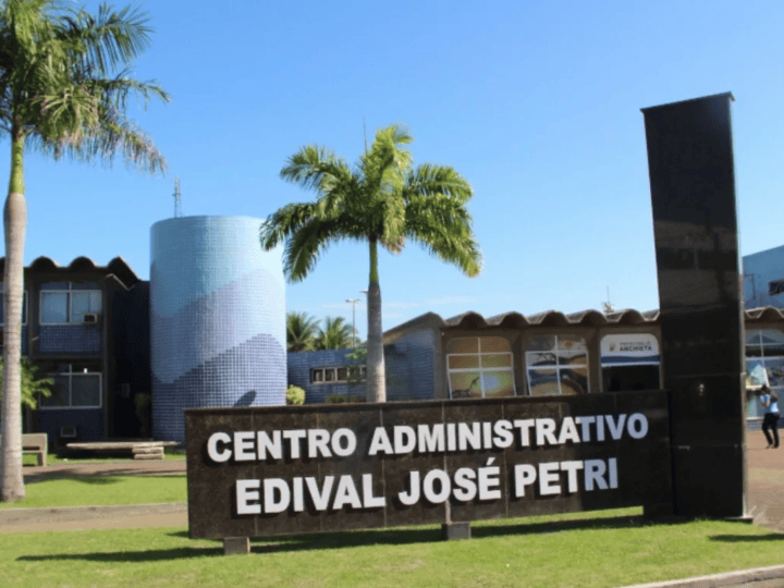 Anchieta prorroga inscrições de concurso com 64 vagas na educação