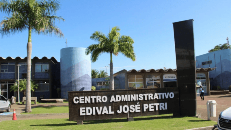 Anchieta prorroga inscrições de concurso com 64 vagas na educação