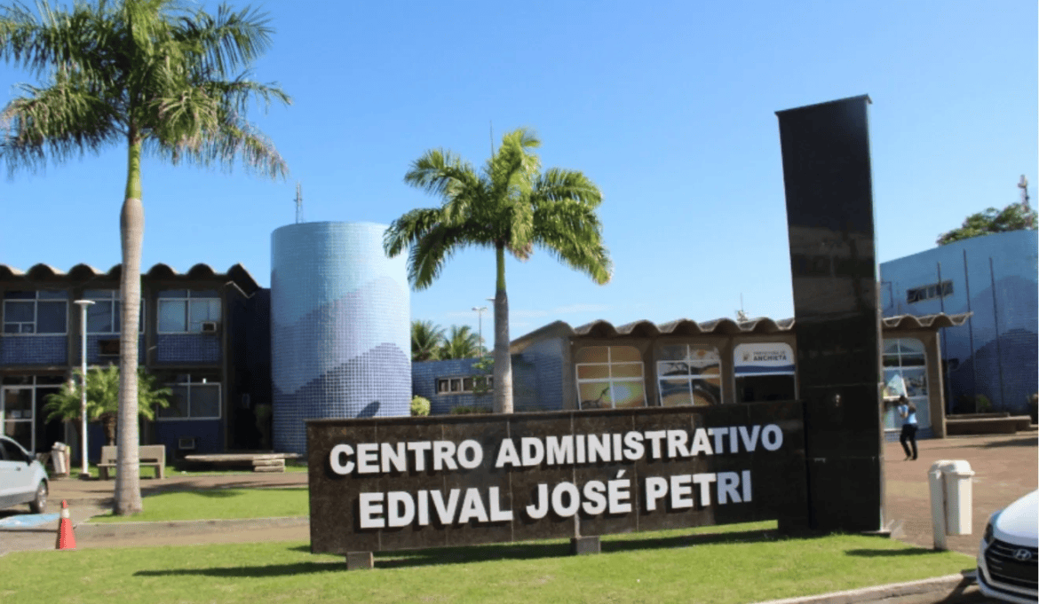 Anchieta prorroga inscrições de concurso com 64 vagas na educação