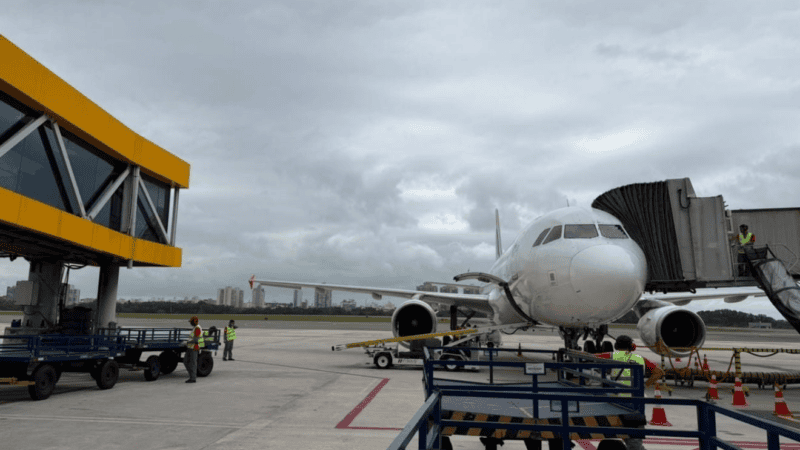 Chuva cancela voos e causa atrasos no Aeroporto de Vitória
