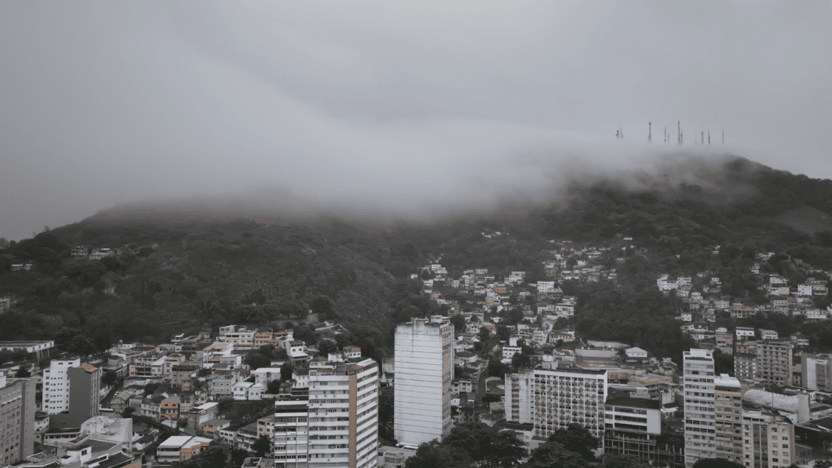 Inmet amplia alerta de tempestade para todo o ES