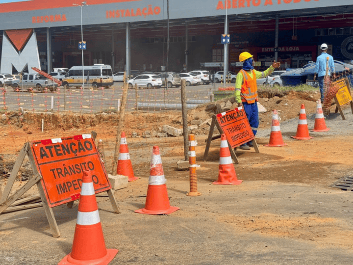 Interdição na Avenida Mário Gurgel altera trânsito em Cariacica