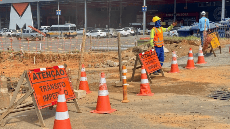 Interdição na Avenida Mário Gurgel altera trânsito em Cariacica